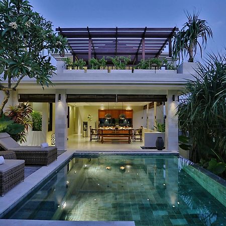 Villa Nikara Kuta  Luaran gambar